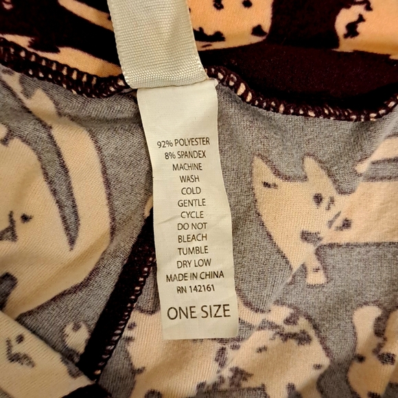 RARE LuLaRoe CAT Pattern Leggings - Picture 6 of 9